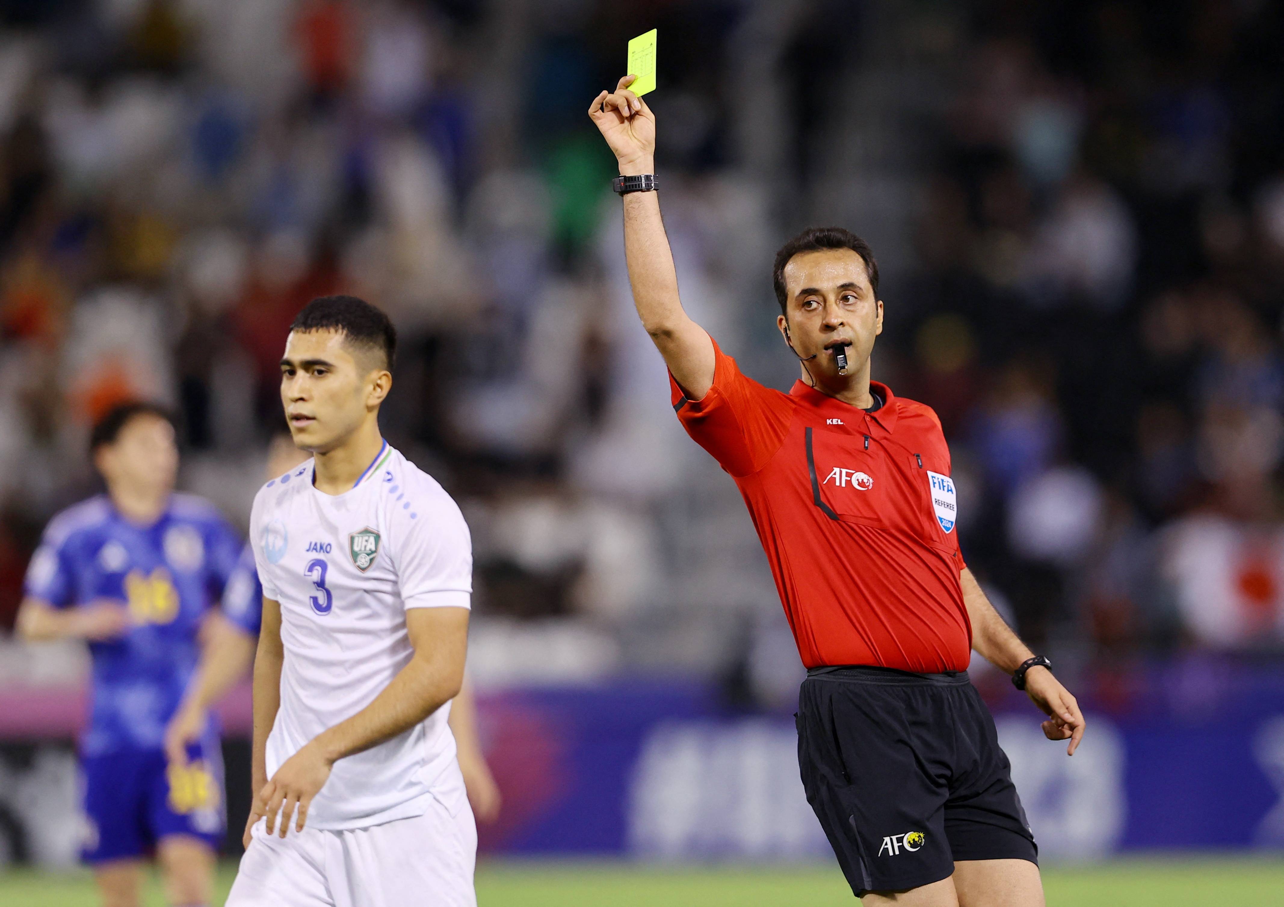 半岛体育在线网站-包含伊朗球队备战下一轮比赛，雄心勃勃的词条