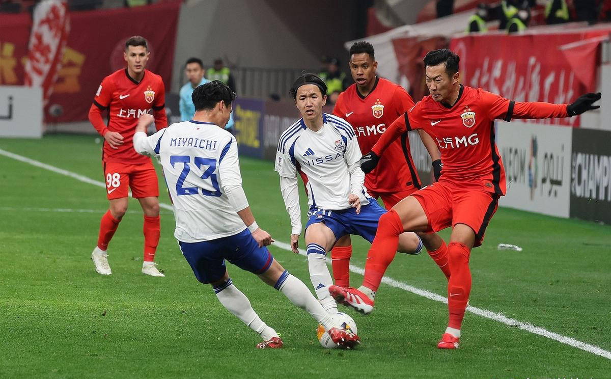 半岛体育官方网站-上港队客场大败，遭遇联赛连败