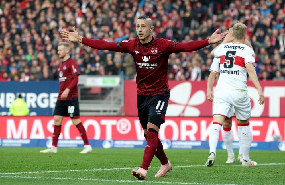 半岛体育官网入口-纽伦堡客场失利，保级前景悲观