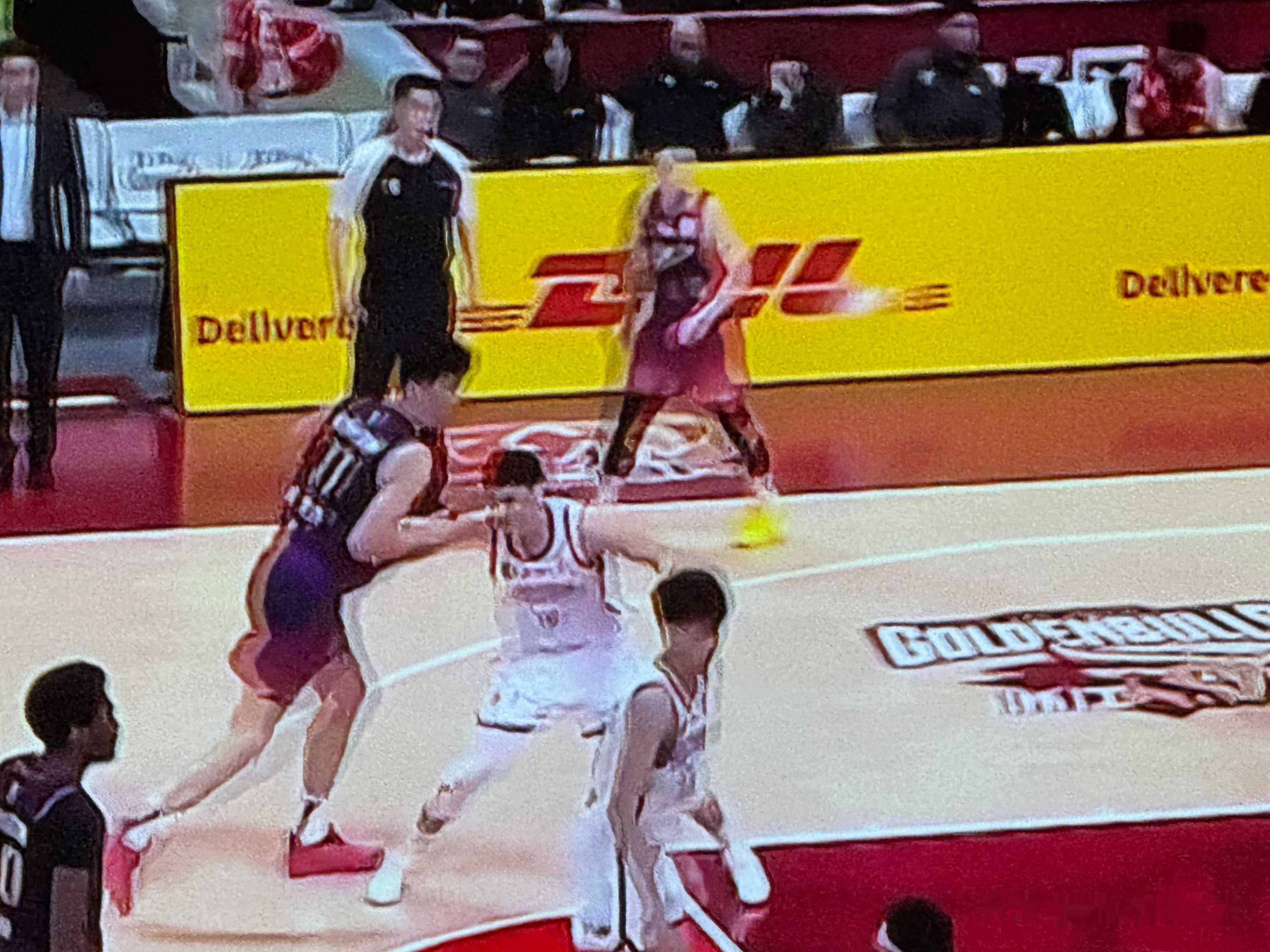 半岛体育下载入口官网-关于提前锁定季后赛席位，实力过硬尽显的信息