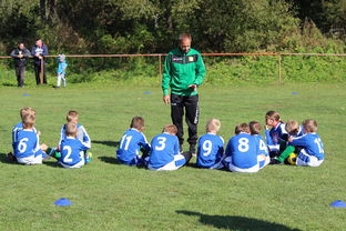 半岛体育app投注-曼联球员积极备战，誓夺更好名次